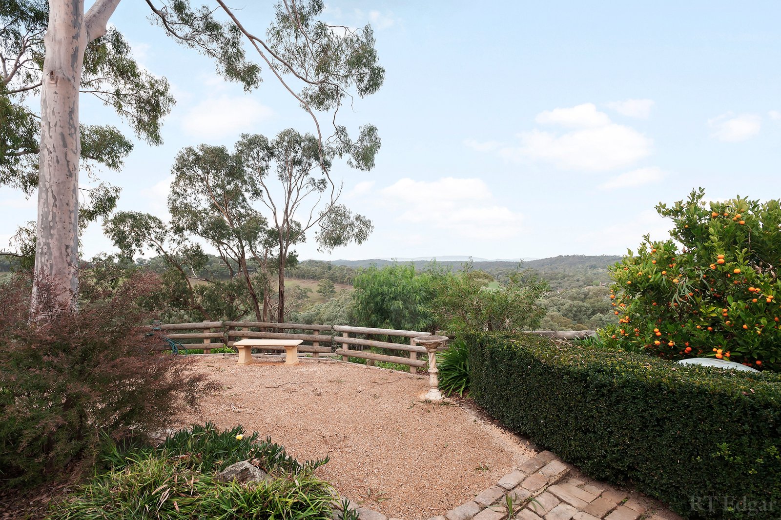 Real Estate and Property in 35 Bourchiers Road, Kangaroo Ground, VIC