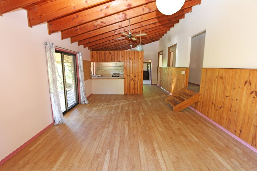 35 Bradstone Road CARRARA 1