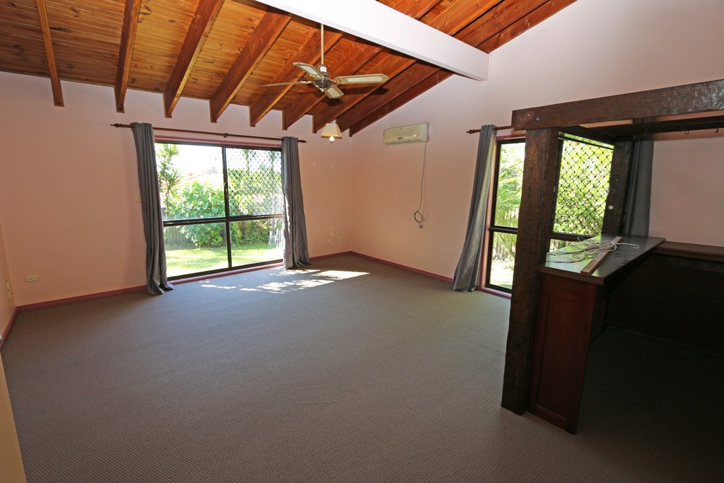 35 Bradstone Road CARRARA 5