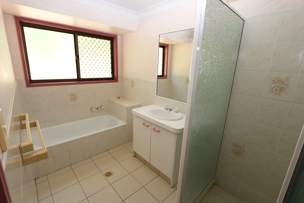 35 Bradstone Road CARRARA 11