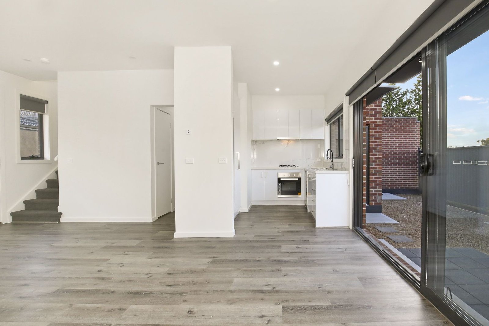 Gallery: 3/5 Bristol Road
