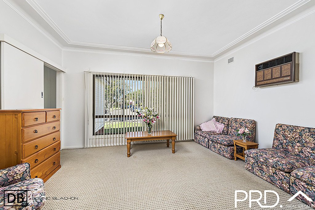 35 Bruce Ave  PANANIA 3