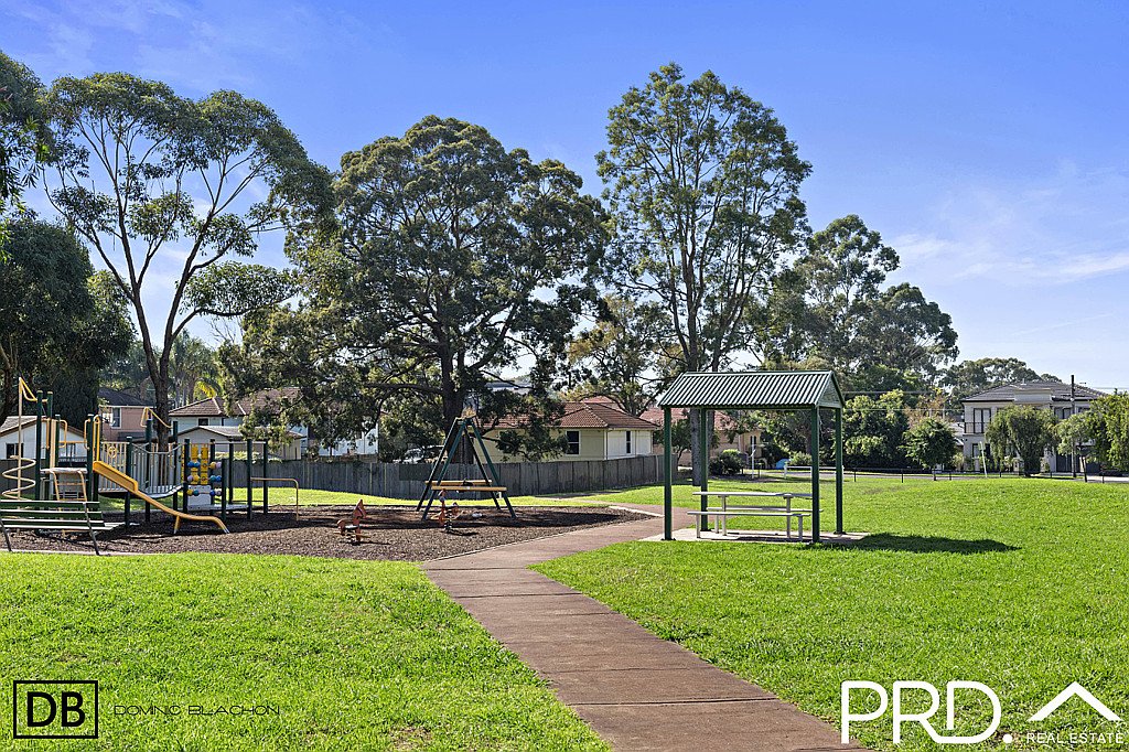 35 Bruce Ave  PANANIA 8