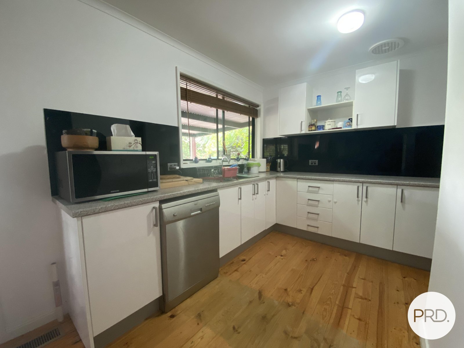 35 Buller Crescent THURGOONA 3