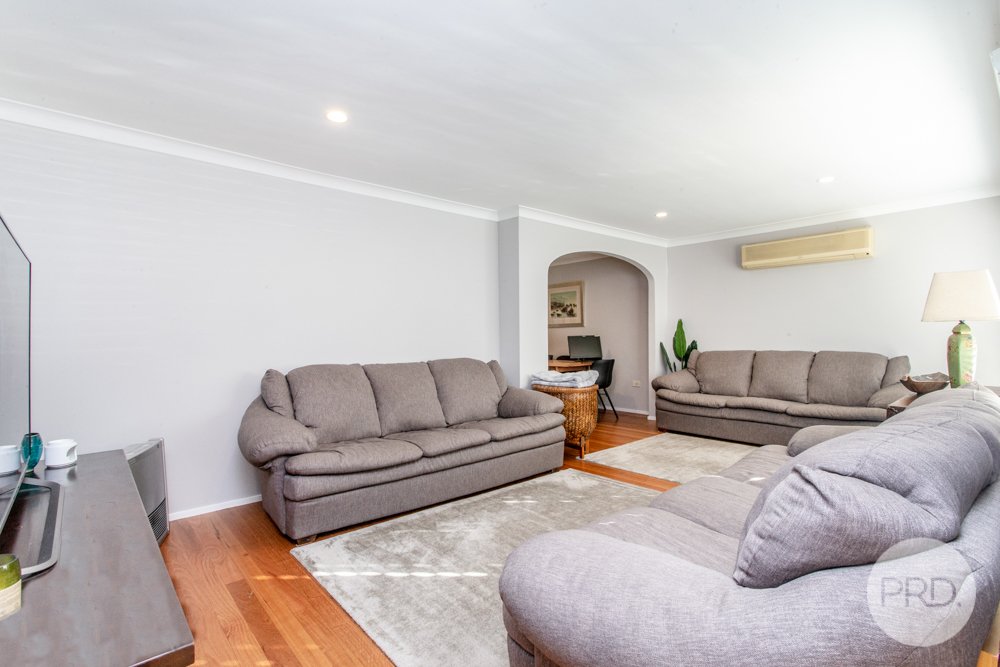 35 Carinda Dr  South Penrith 9