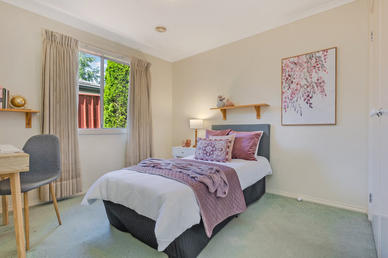 Real Estate and Property in 35 Caroline Chisholm Drive, Kyneton, VIC