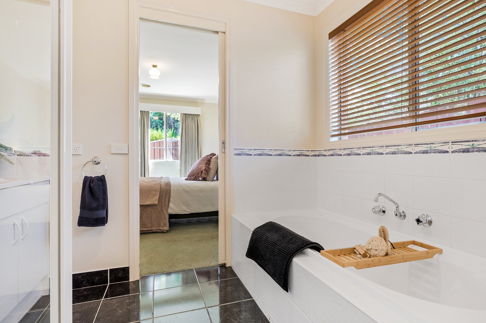 Real Estate and Property in 35 Caroline Chisholm Drive, Kyneton, VIC