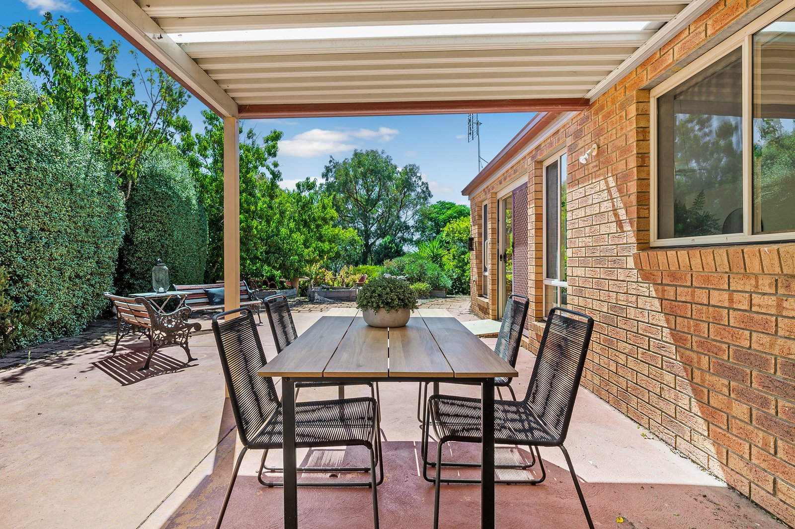 Real Estate and Property in 35 Caroline Chisholm Drive, Kyneton, VIC