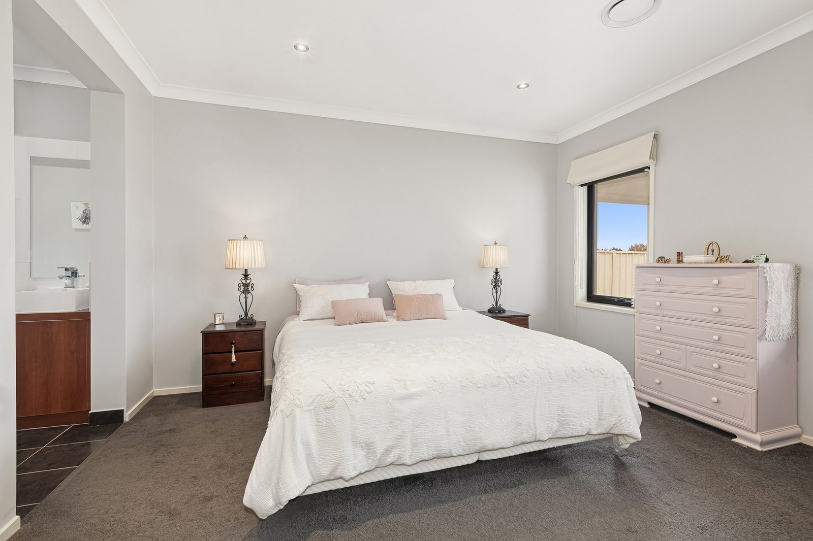 Gallery: 35 Chrystobel Way