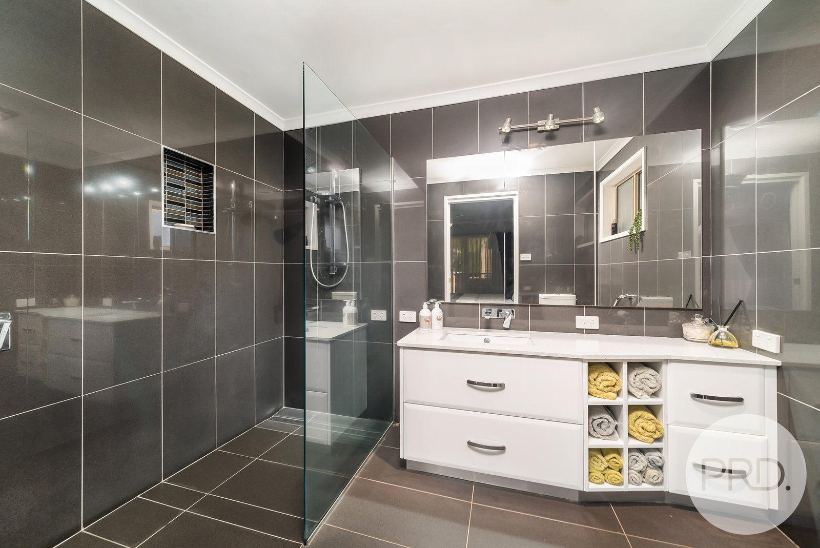35 Churchill Avenue KOORINGAL 17