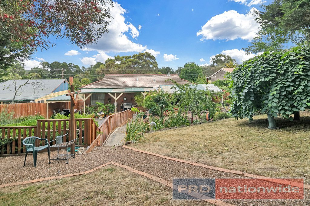 35 Clunes Road CRESWICK 1