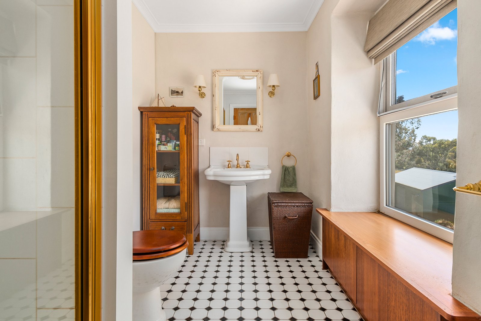 Real Estate and Property in 35 Colwells Road, Newham, VIC