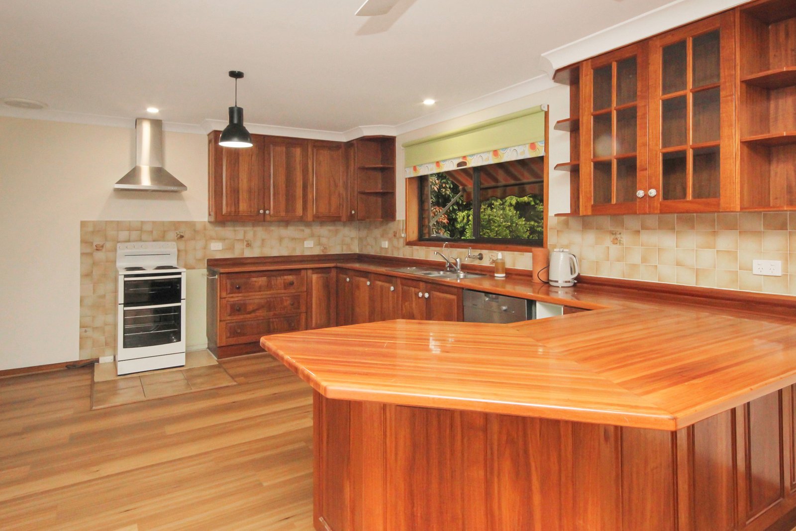 35 Comboyne Street KENDALL 3