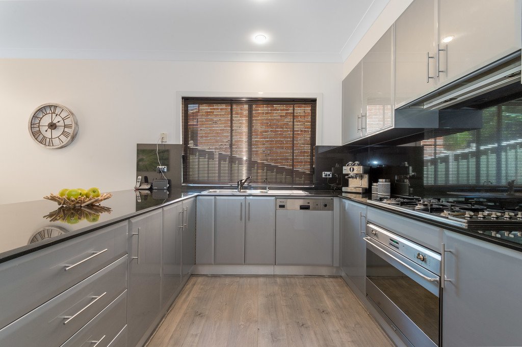 35 Conway Cr BLACKBUTT 11