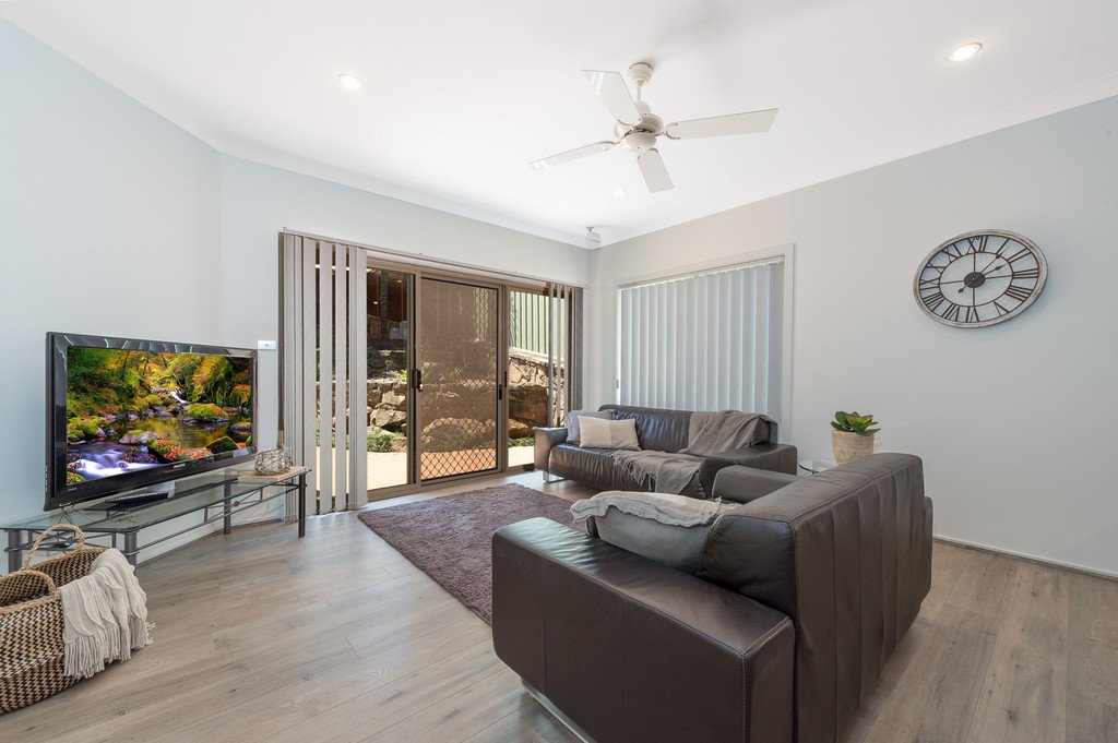 35 Conway Cr BLACKBUTT 13