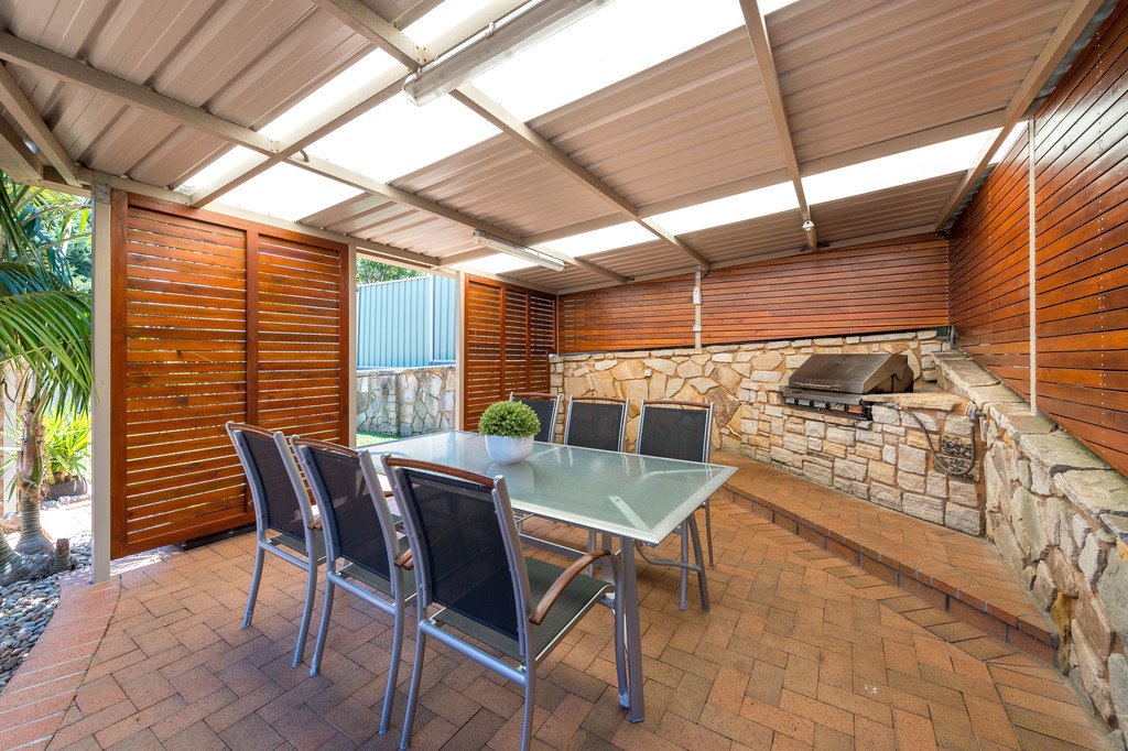 35 Conway Cr BLACKBUTT 21