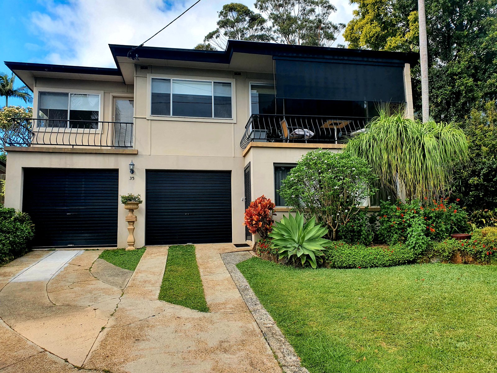 35 Coramba Road COFFS HARBOUR 1