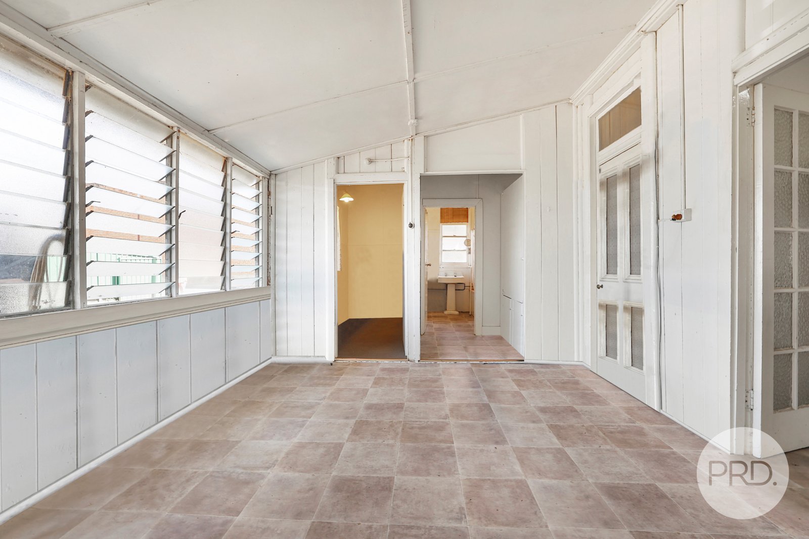 35 Court Street MANILLA 9