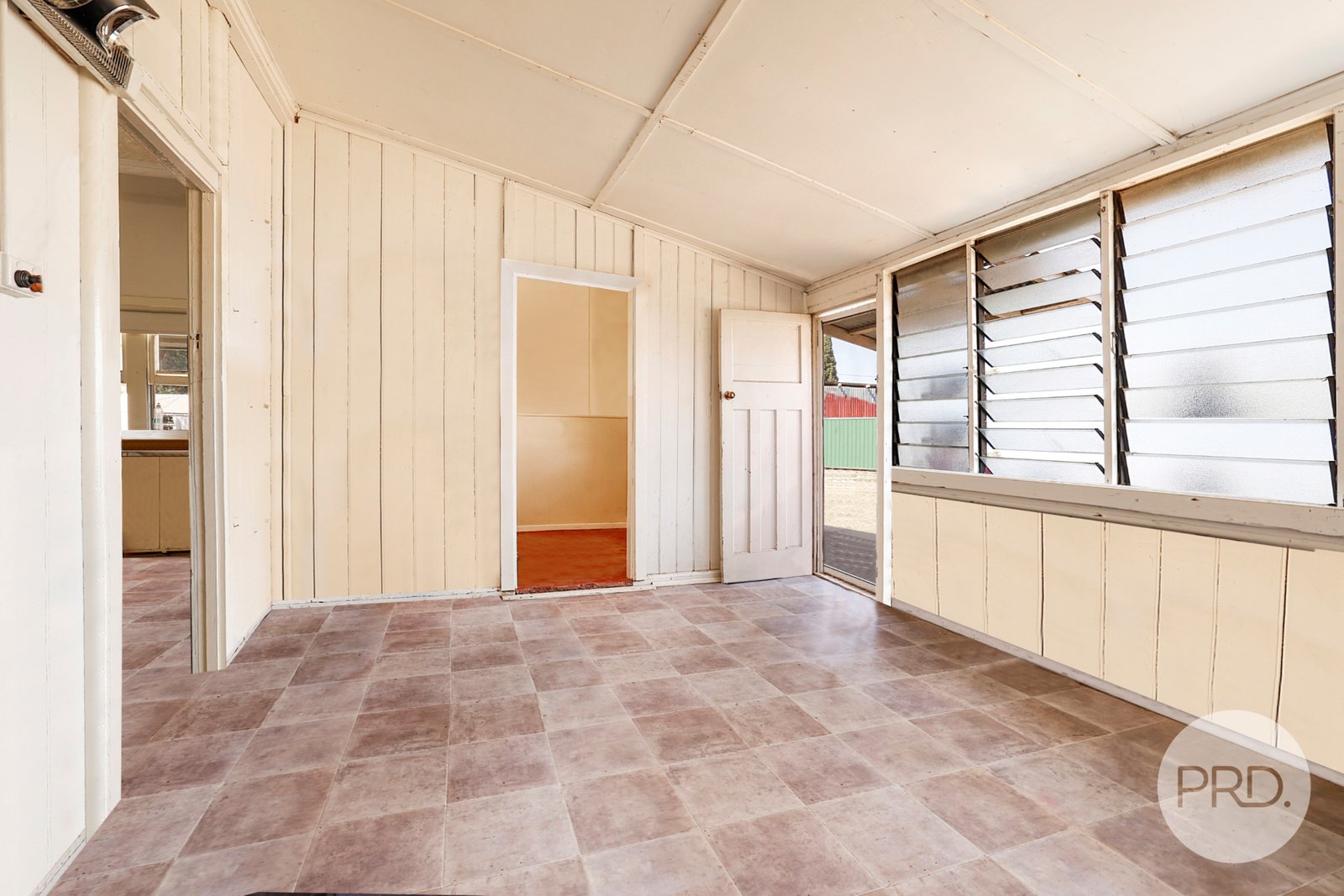 35 Court Street MANILLA 12