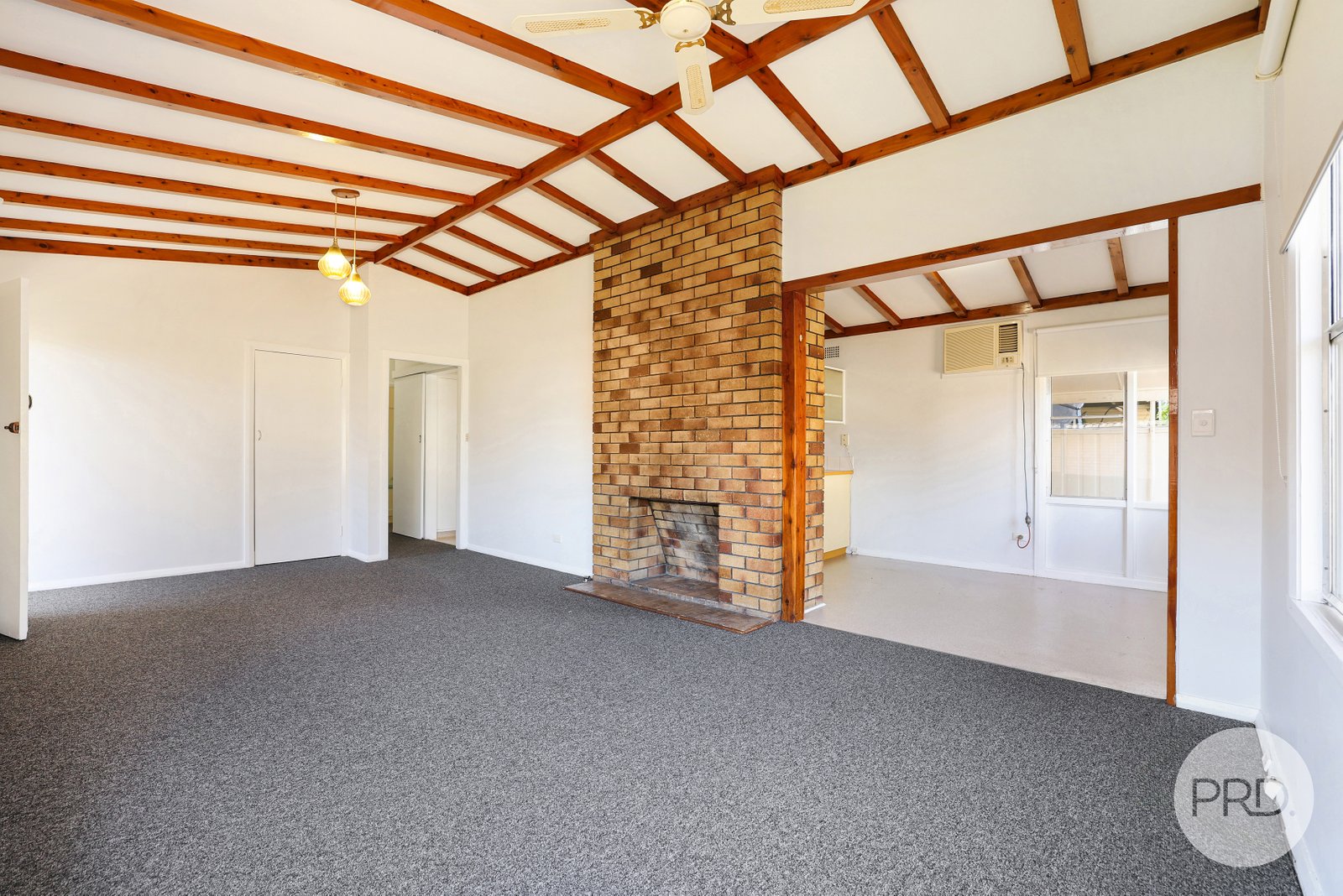 35 Croydon Avenue TAMWORTH 6