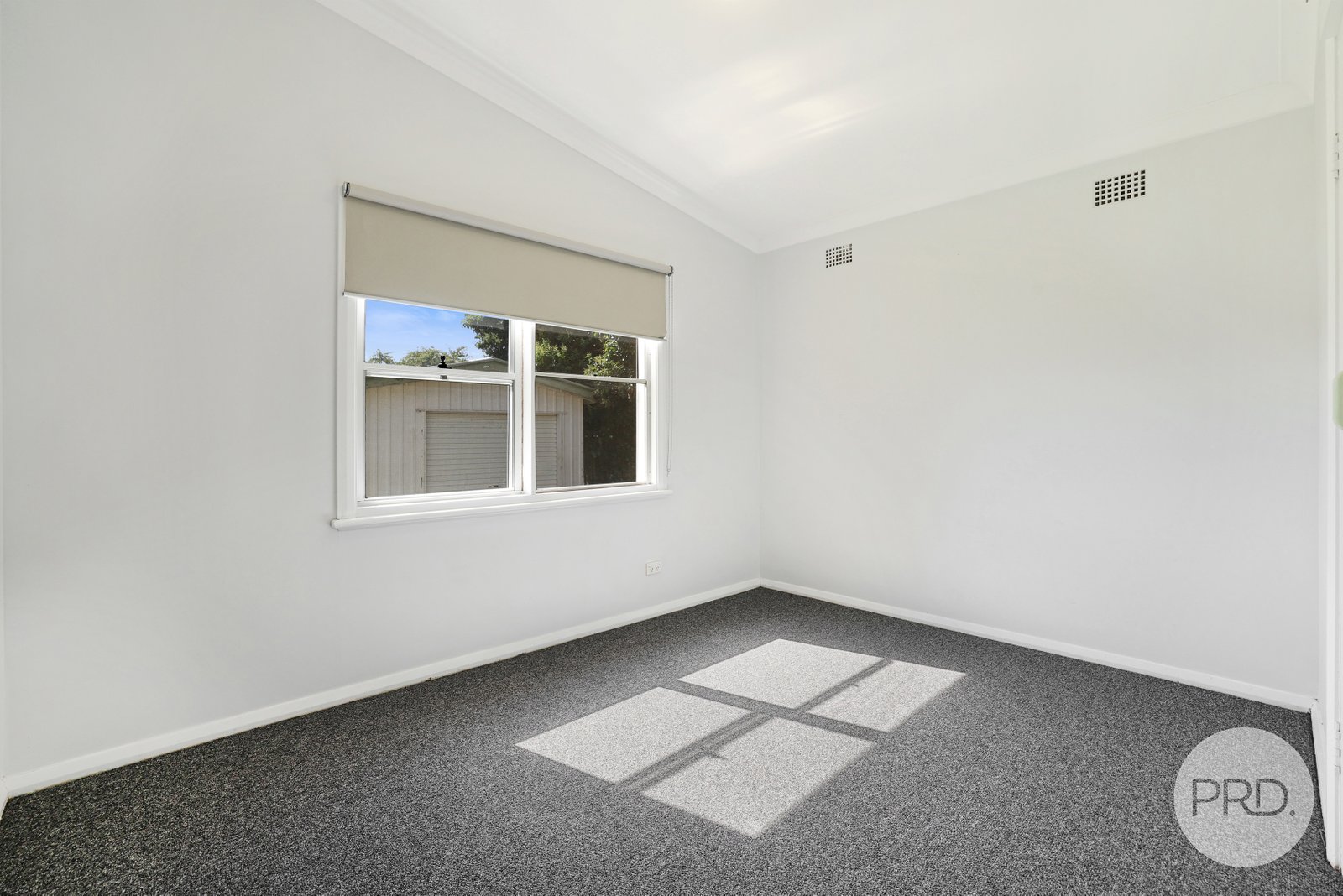 35 Croydon Avenue TAMWORTH 15