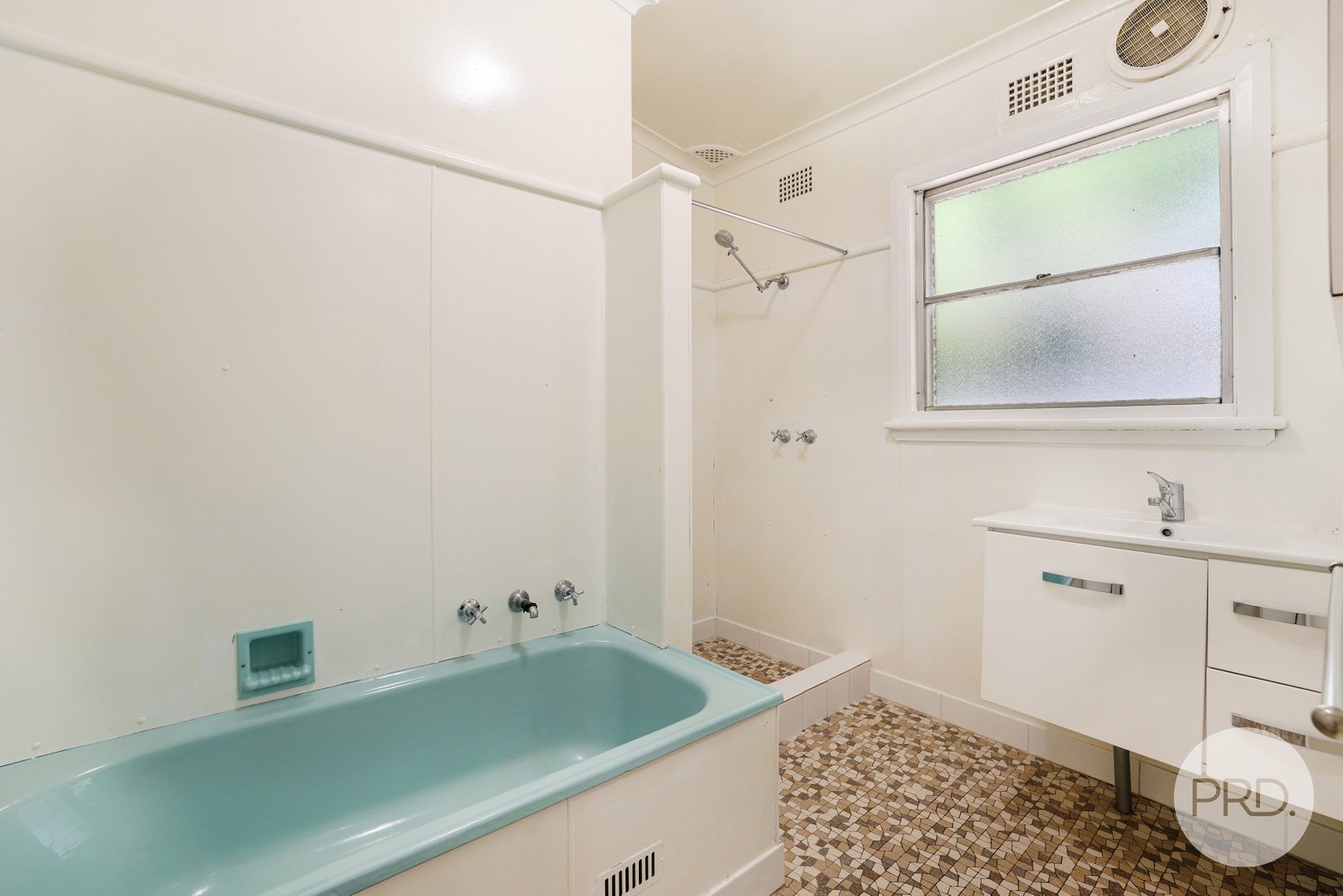 35 Croydon Avenue TAMWORTH 17