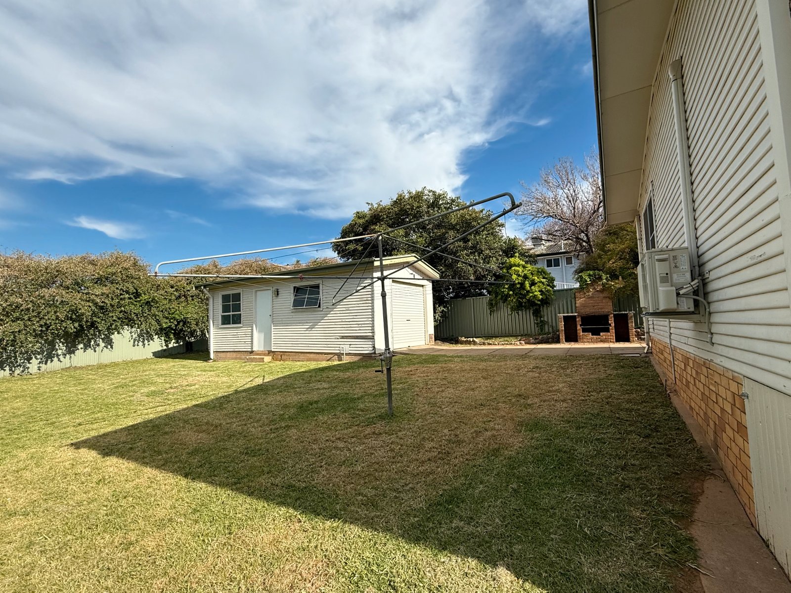 35 Croydon Aveue  TAMWORTH 14