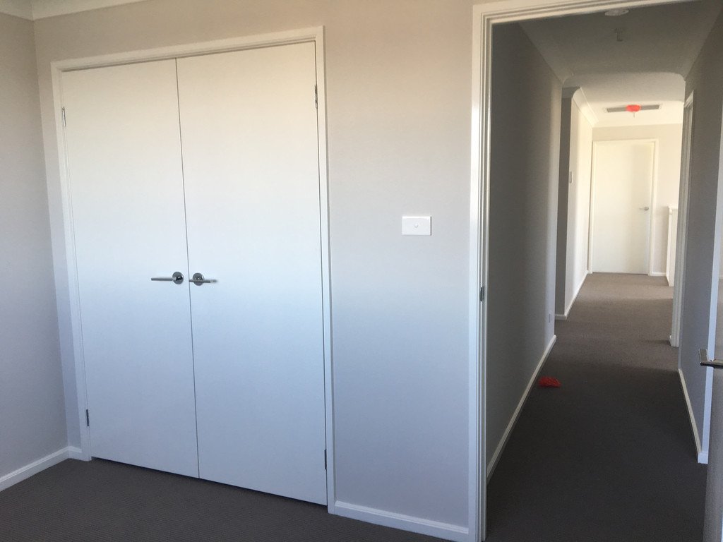 35 Cullen Avenue JORDAN SPRINGS 3