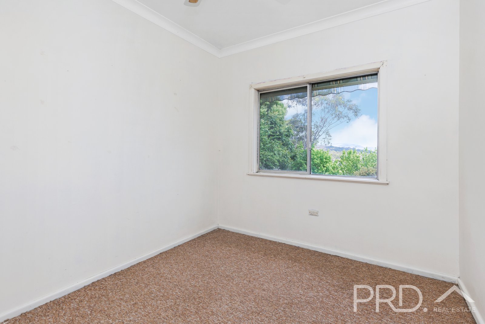35 Dalhunty Street TUMUT 10