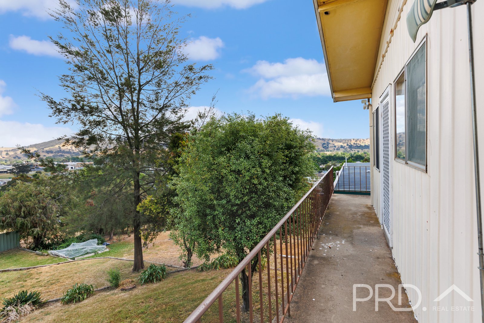 35 Dalhunty Street TUMUT 13