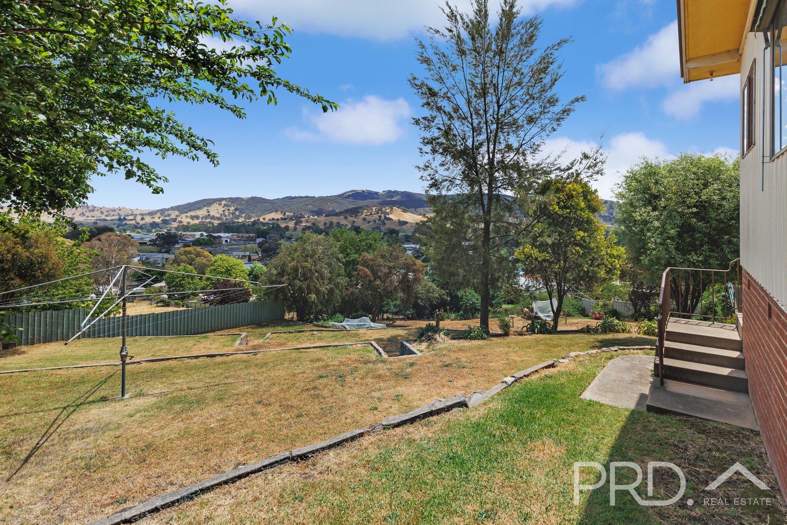 35 Dalhunty Street TUMUT 14