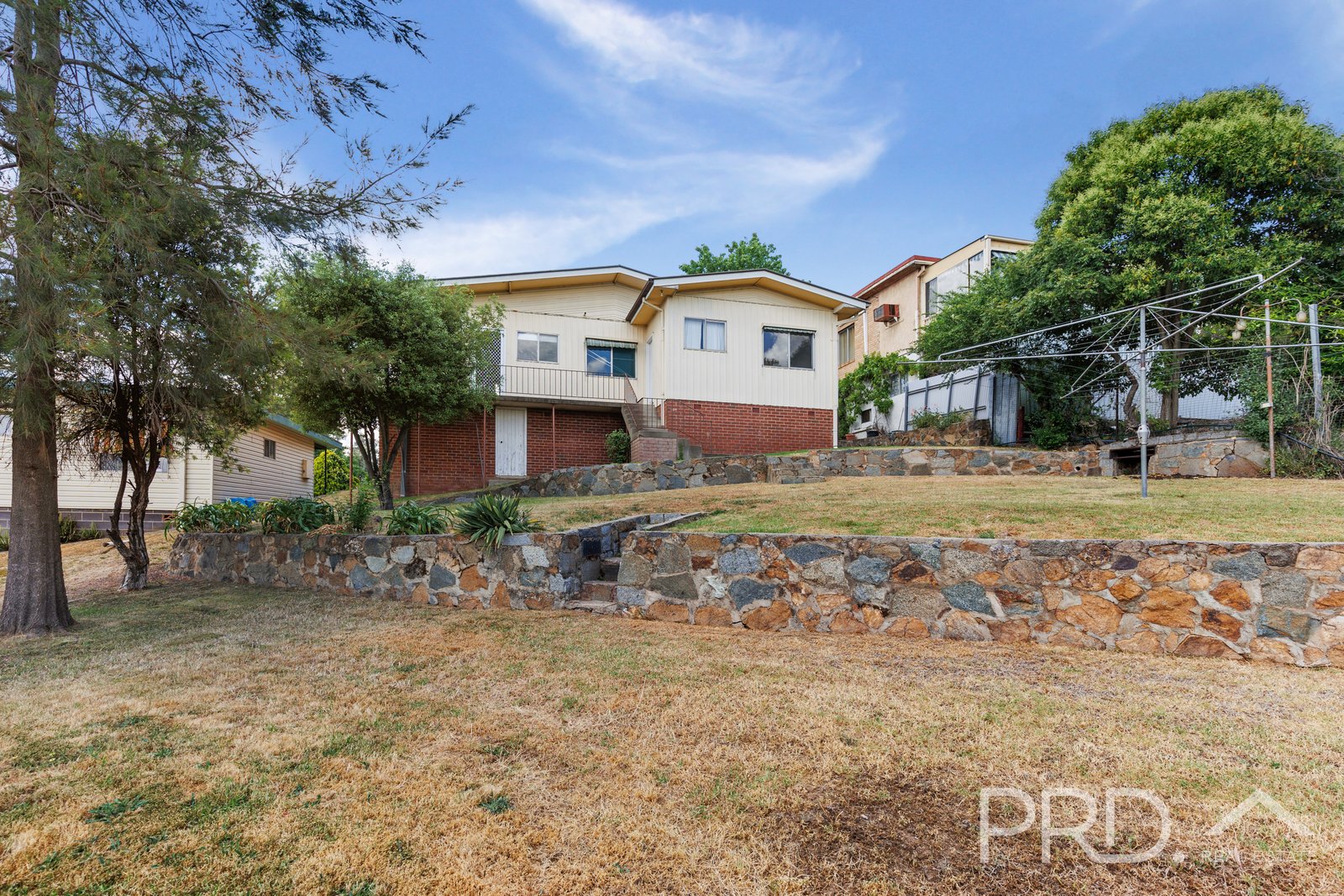 35 Dalhunty Street TUMUT 15