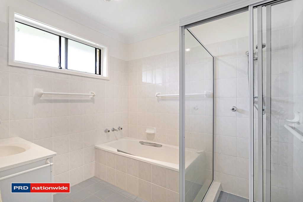 35 Danalene Parade CORLETTE 16