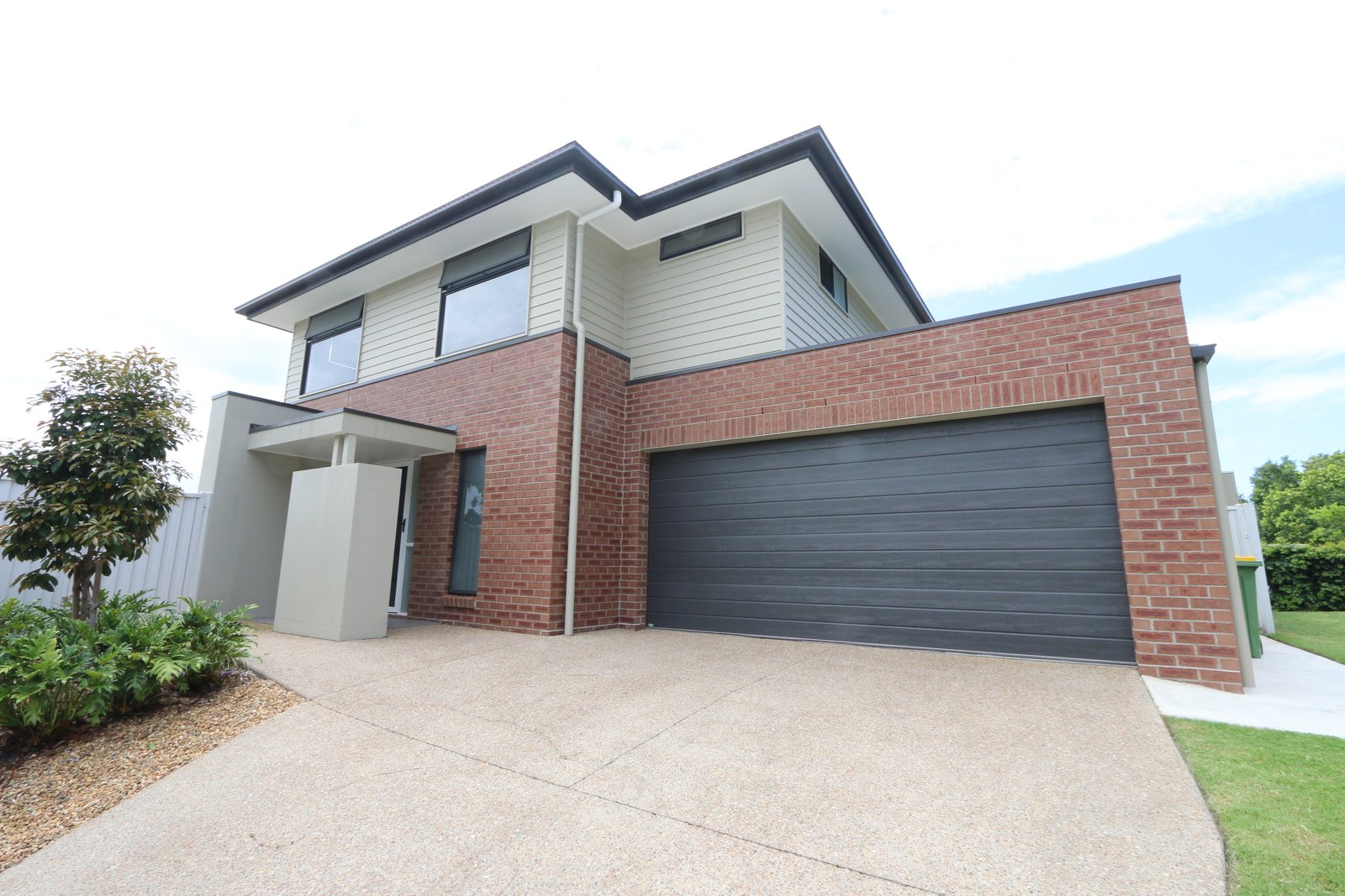 35 Dellwood Circuit MOLENDINAR 1