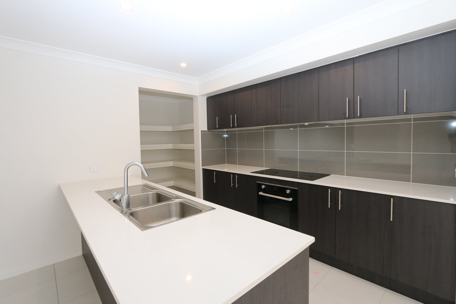 35 Dellwood Circuit MOLENDINAR 2