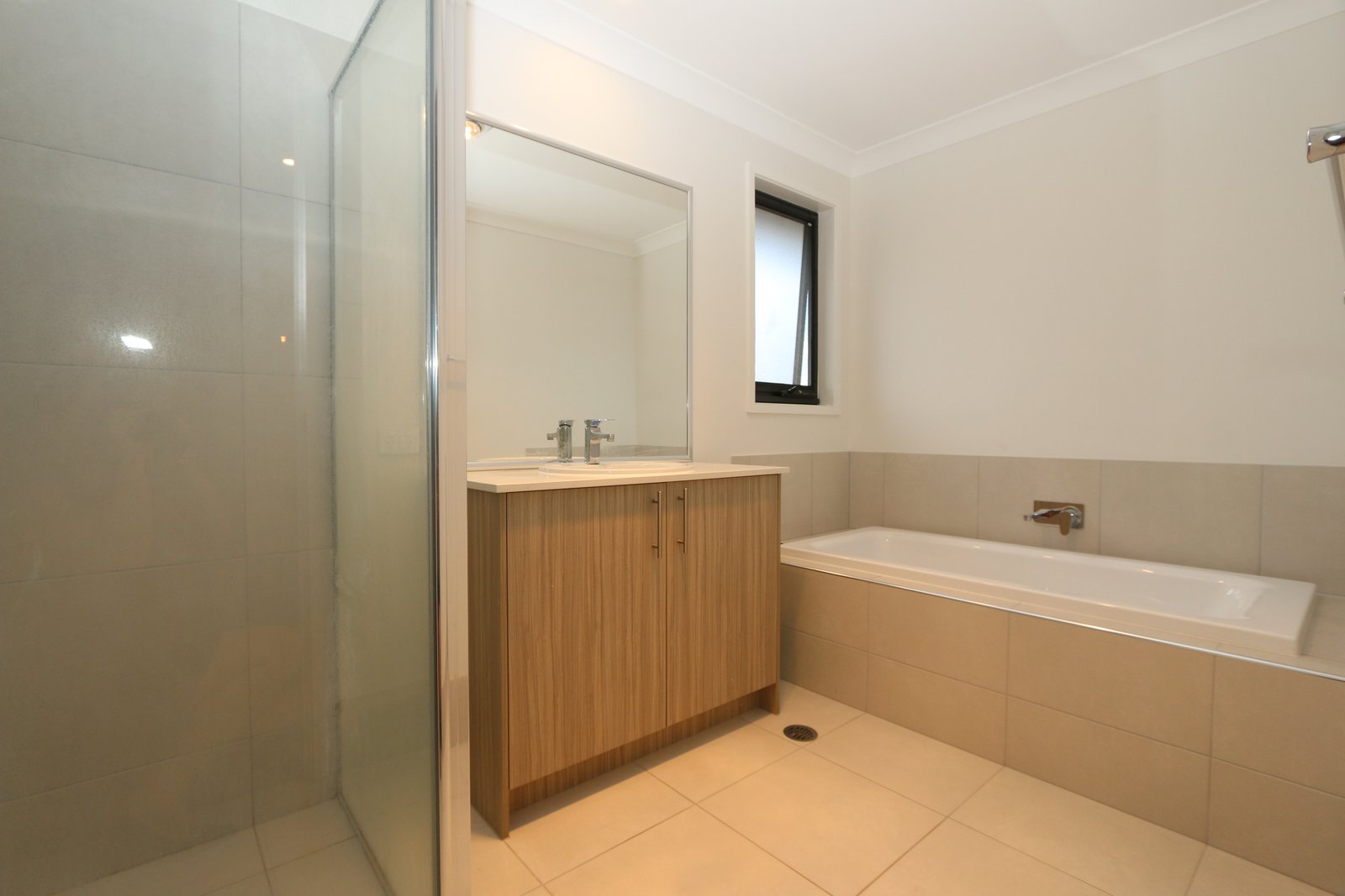 35 Dellwood Circuit MOLENDINAR 11