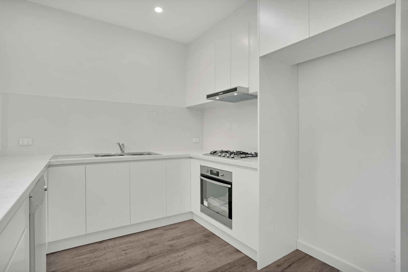 Gallery: 3/5 Dobson Avenue