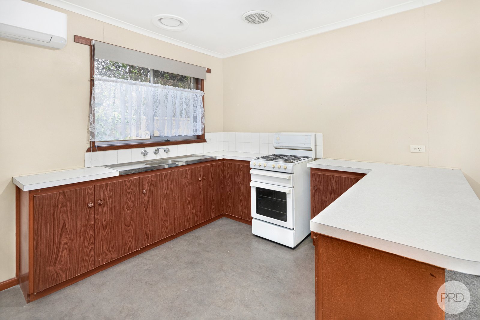 3/5 Dover Street WENDOUREE 4