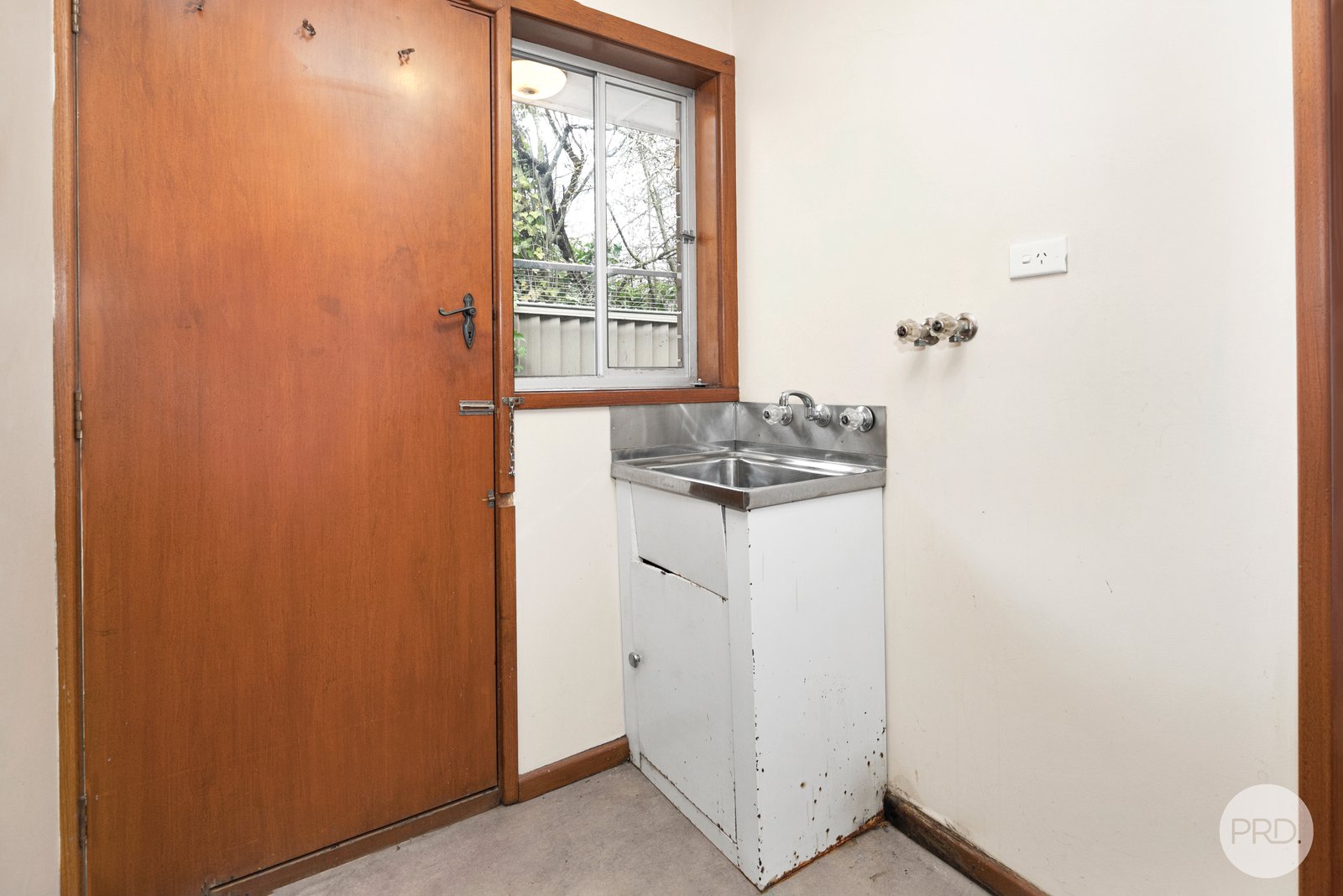 3/5 Dover Street WENDOUREE 7