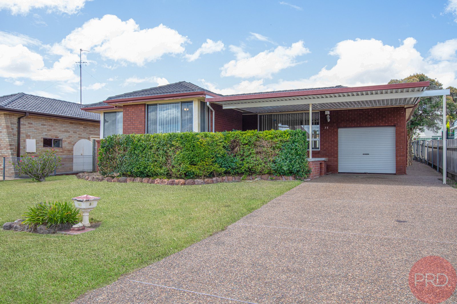 35 Dunkley Street RUTHERFORD 22