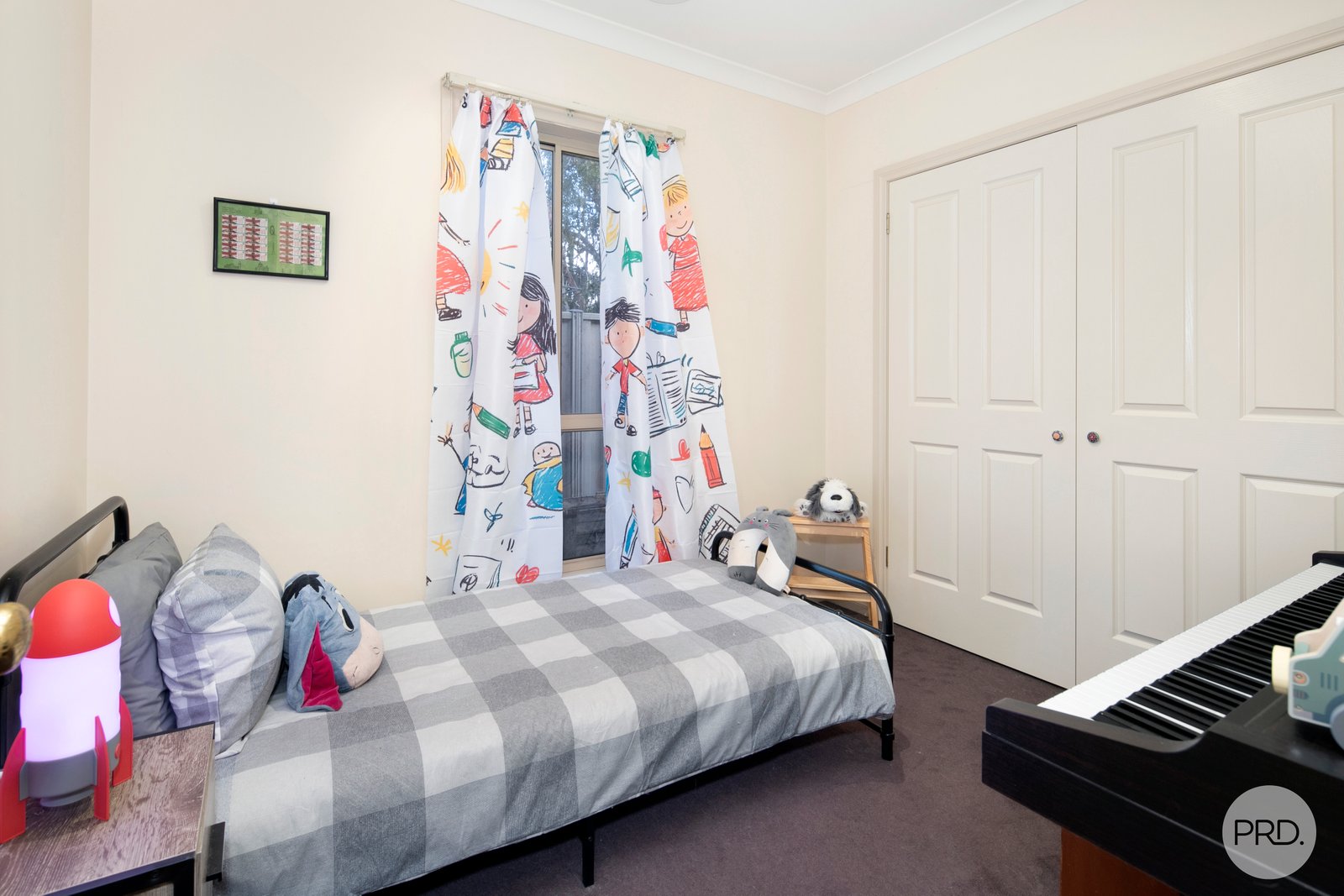 3/5 Eilish Court MOUNT HELEN 8