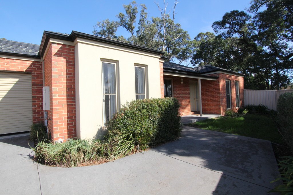 3/5 Eilish Court MOUNT HELEN 1