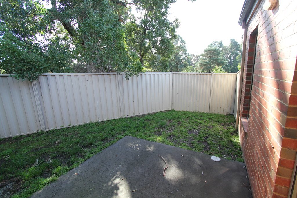 3/5 Eilish Court MOUNT HELEN 12