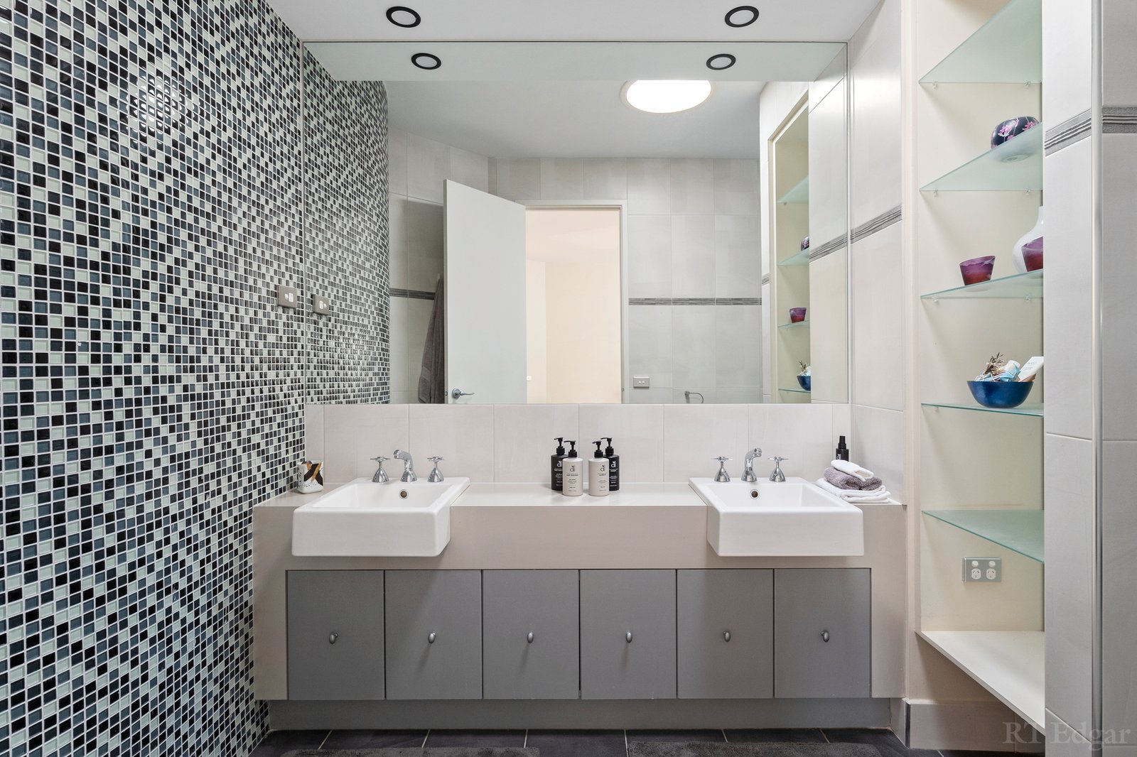 Real Estate and Property in 35 Erlandsen Avenue, Sorrento, VIC