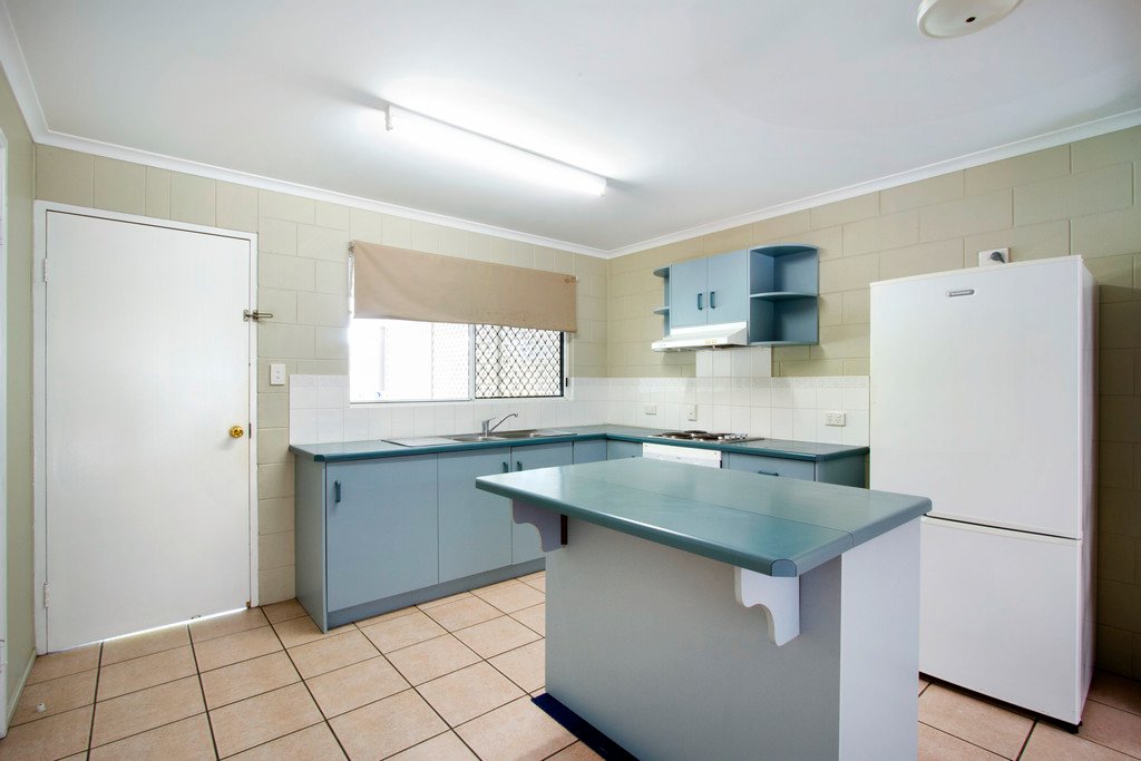 3/5 Eshelby Drive CANNONVALE 3