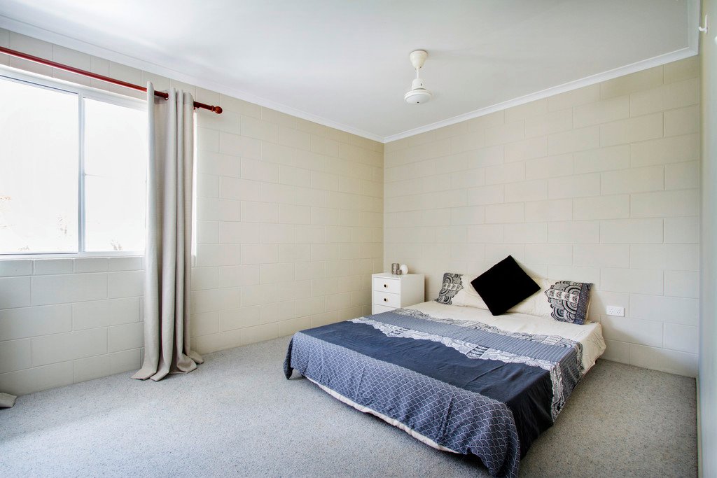 3/5 Eshelby Drive CANNONVALE 7