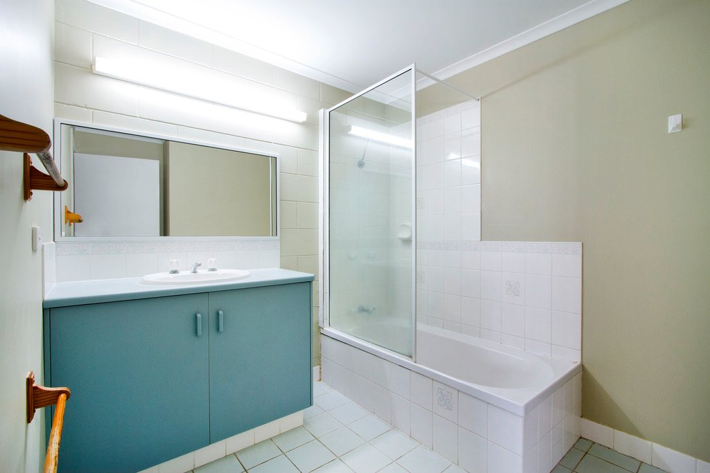 3/5 Eshelby Drive CANNONVALE 8