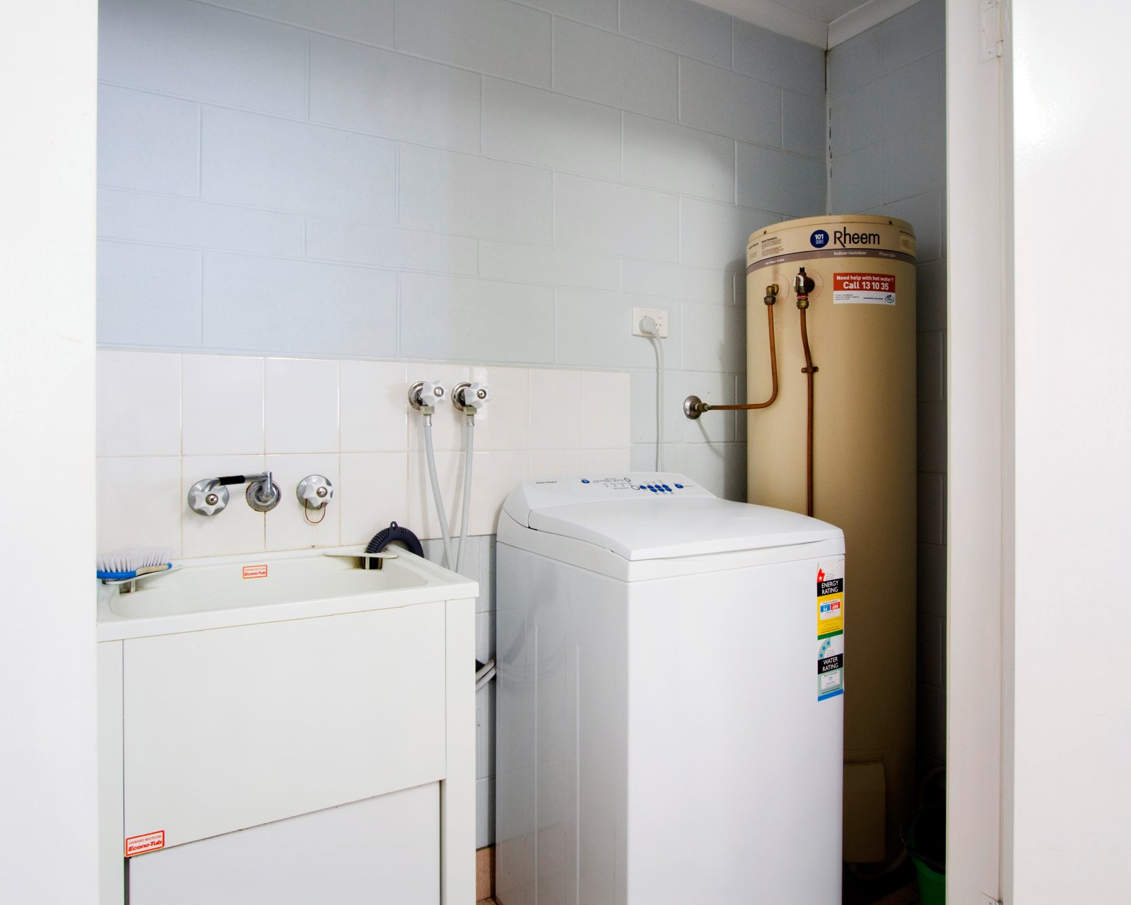 3/5 Eshelby Drive CANNONVALE 9