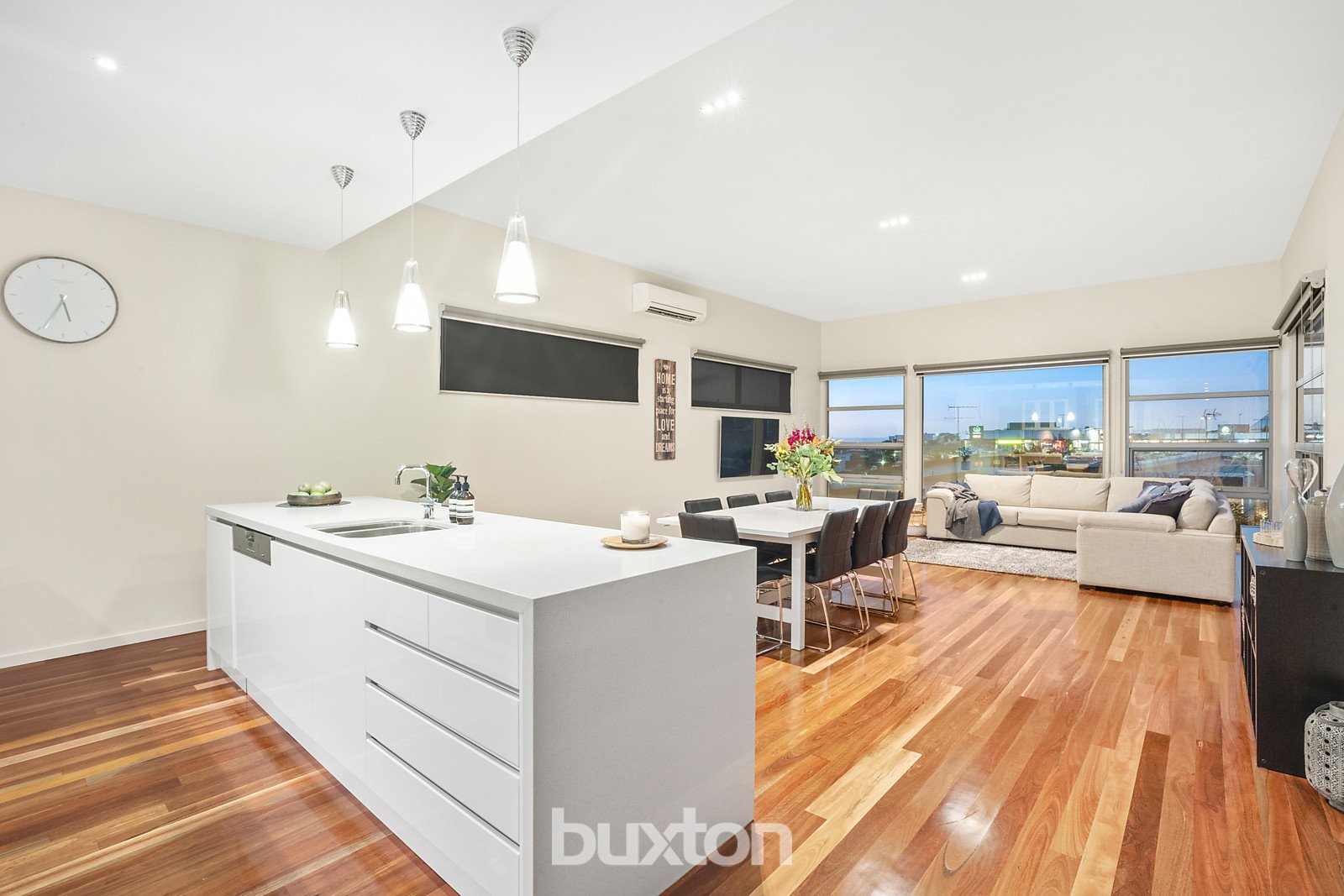 Gallery: 35 Esperence Crescent