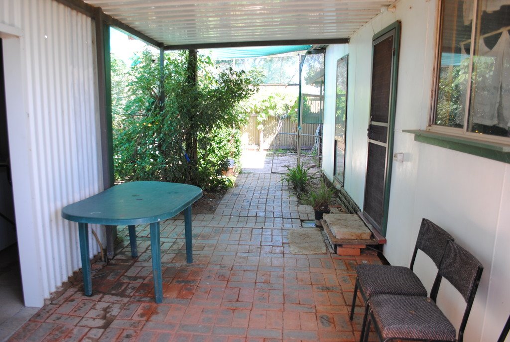 35 Euston Avenue IRYMPLE 6